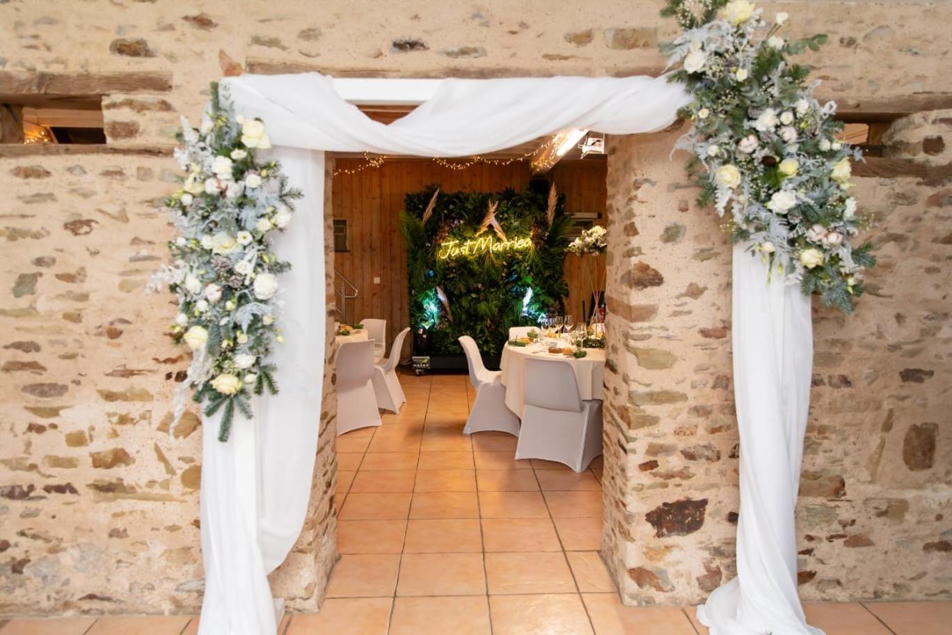 La Maison De Julise Cosse-le-Vivien ภายนอก รูปภาพ